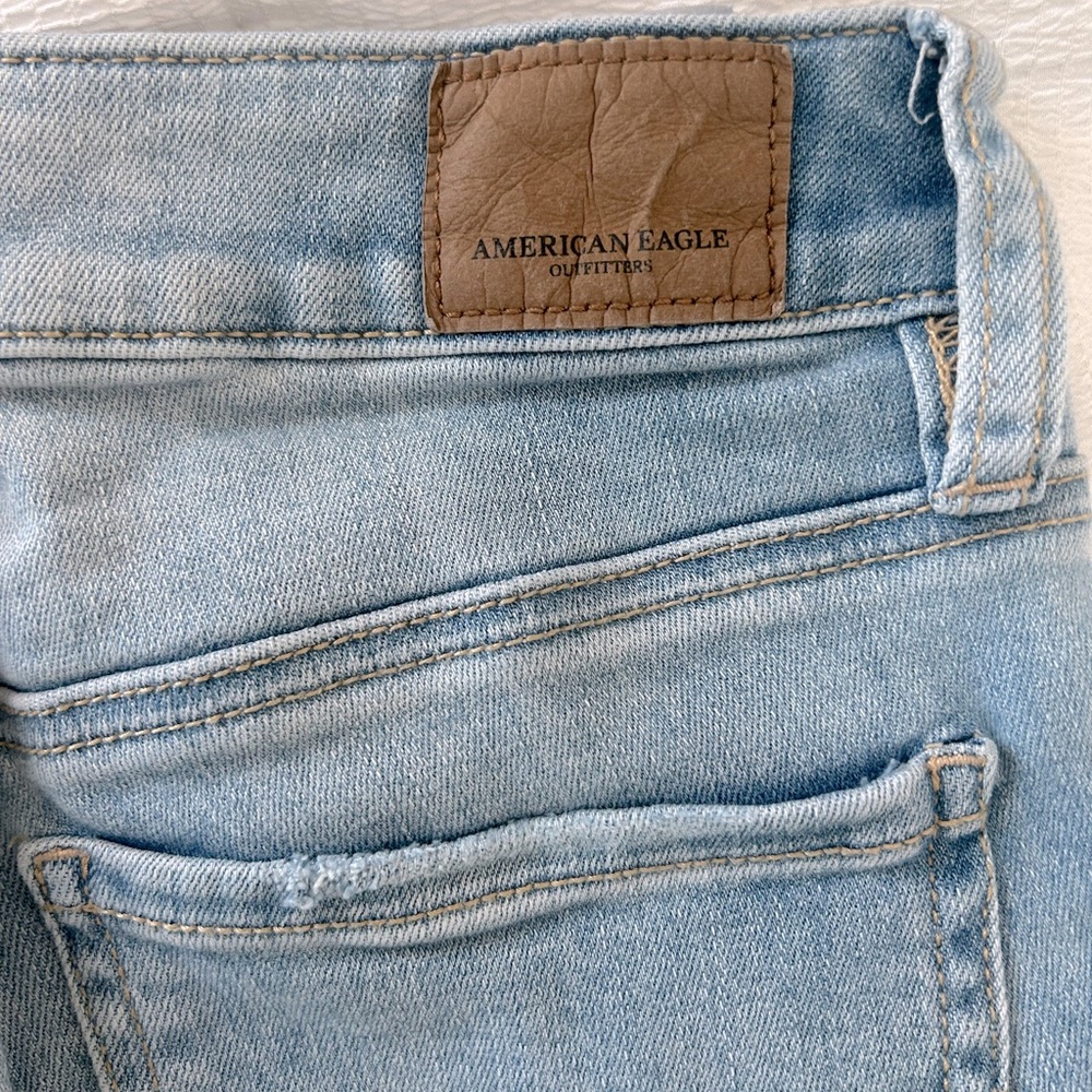 American Eagle outfitters light blue wash high rise jegging